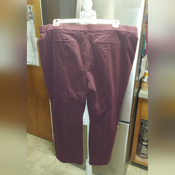 Womans Petite Isaac Mizrahi Live! Straight Leg Pants Spiced Wine Plus Size 22WP - Picture 7 of 7
